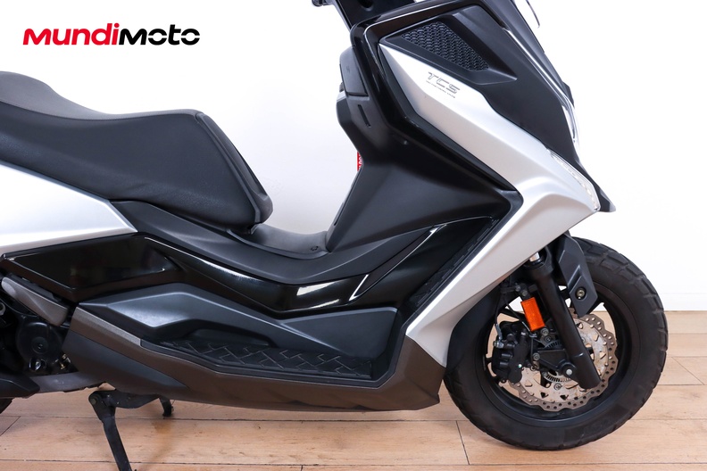 Motorbike image 13