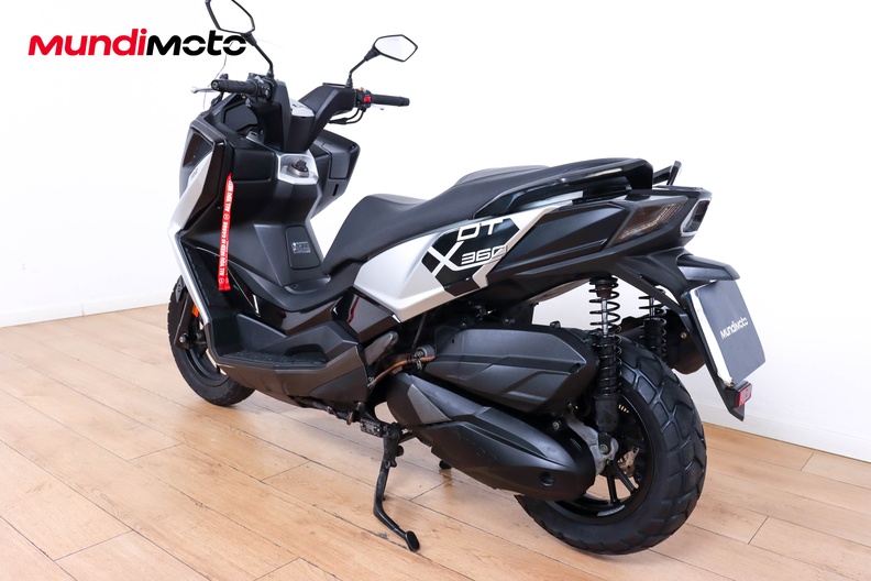 Motorbike image 6