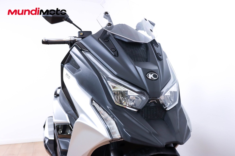 Motorbike image 4
