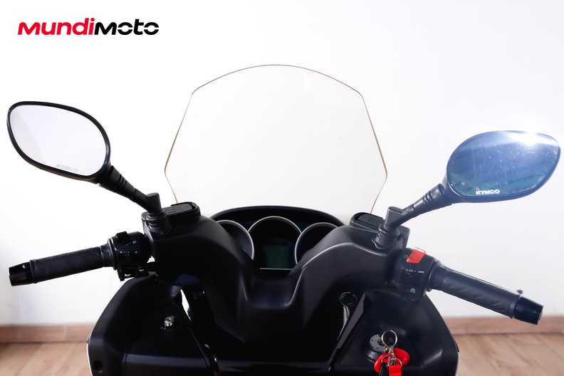 Motorbike image 10