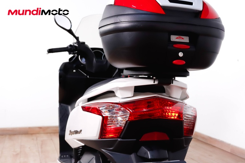 Motorbike image 9