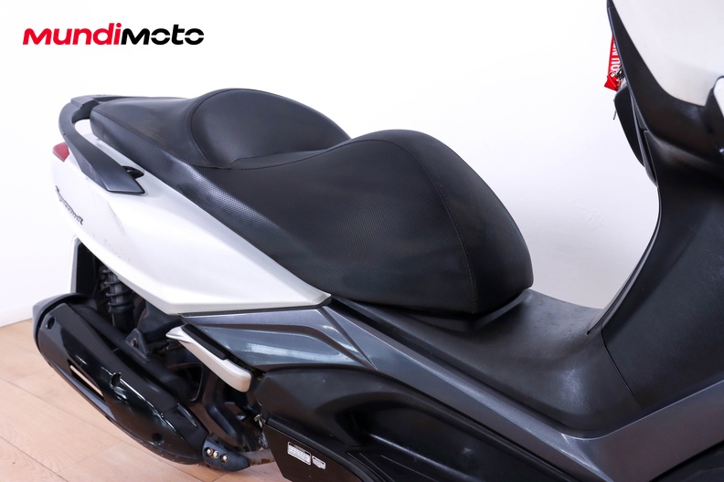 Motorbike image 13