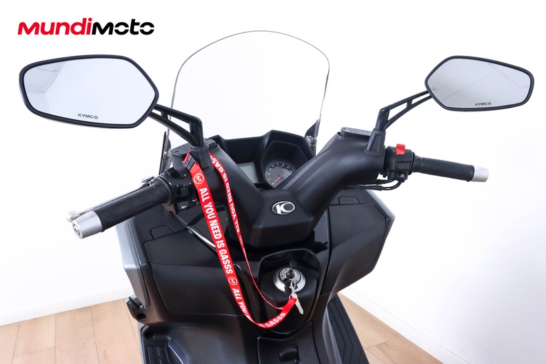 Motorbike image 10