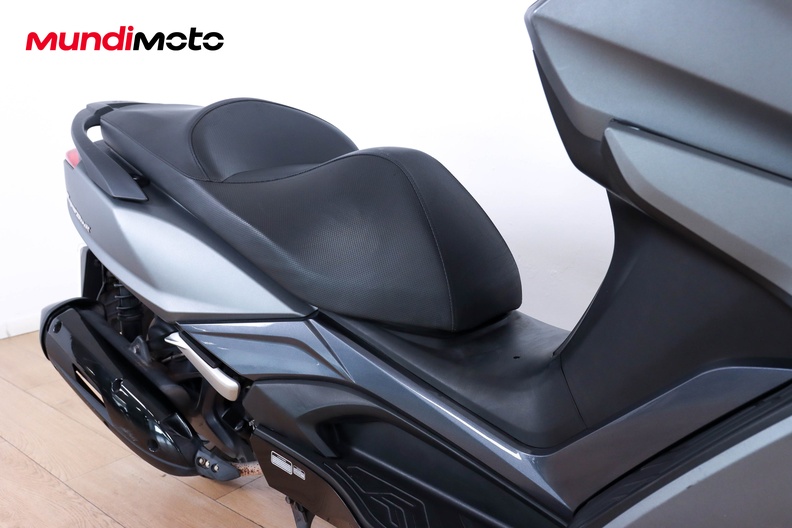 Motorbike image 12