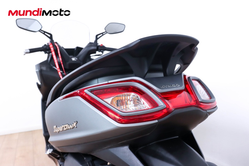 Motorbike image 9