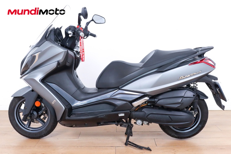 Motorbike image 5