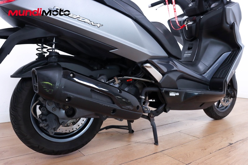 Motorbike image 3