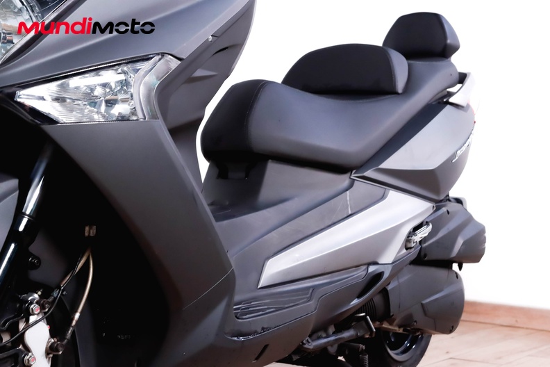 Motorbike image 8