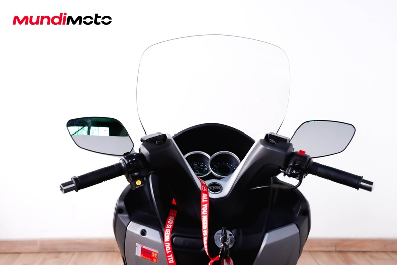 Motorbike image 10