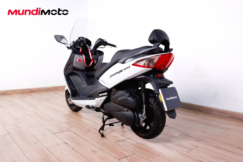 Motorbike image 6