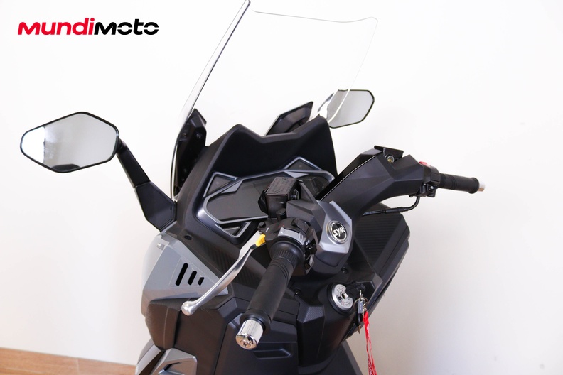 Motorbike image 10