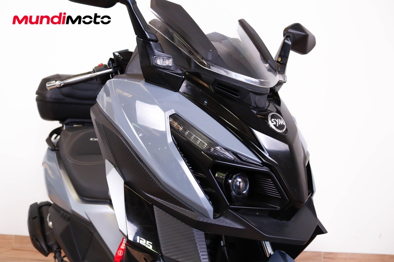 Motorbike image 4