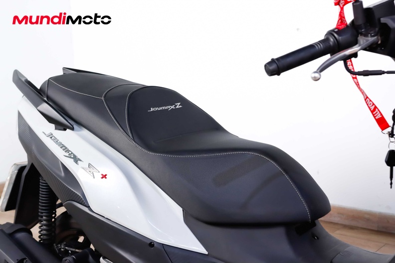 Motorbike image 13