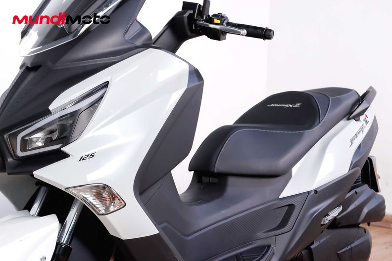 Motorbike image 8