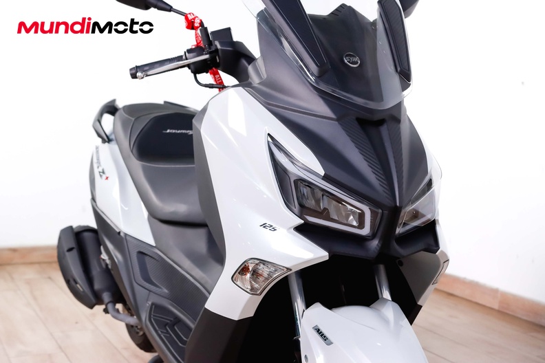 Motorbike image 4