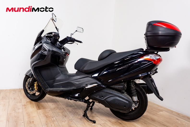 Motorbike image 7