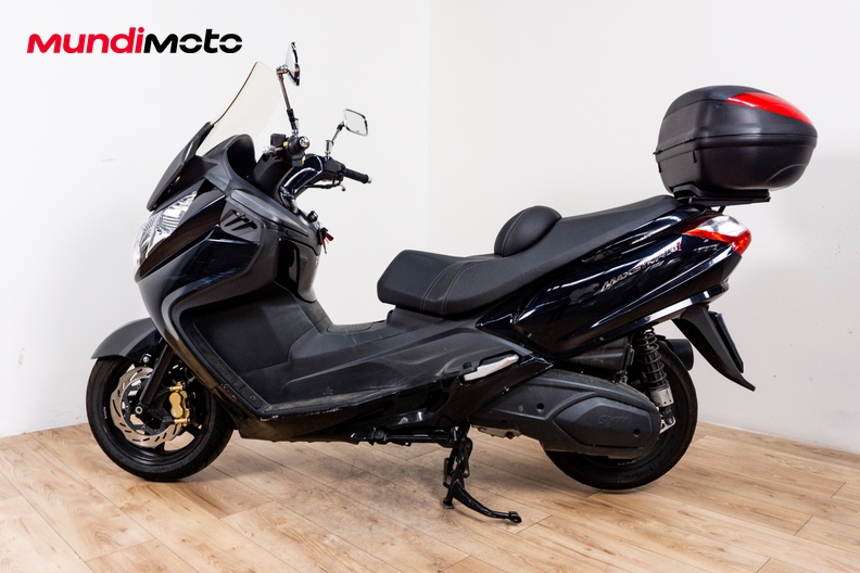 Motorbike image 5