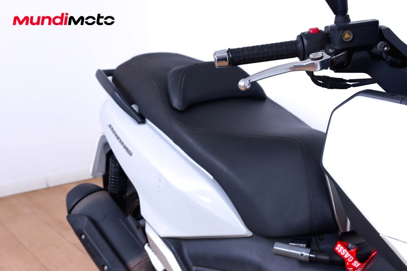 Motorbike image 13