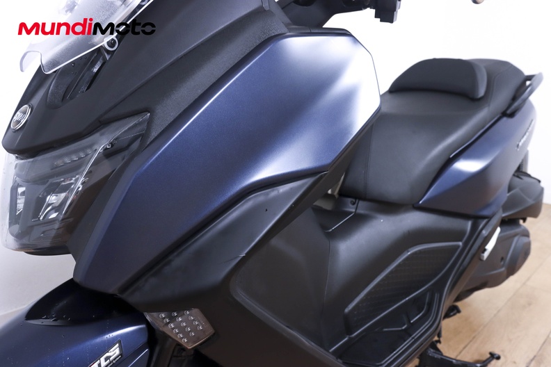 Motorbike image 8