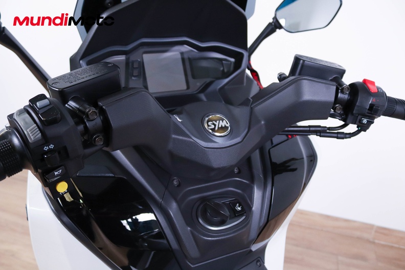 Motorbike image 10
