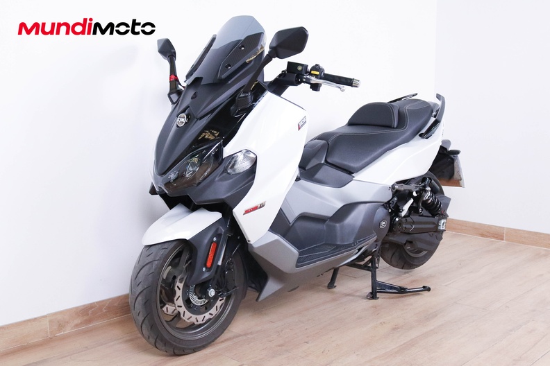 Motorbike image 7