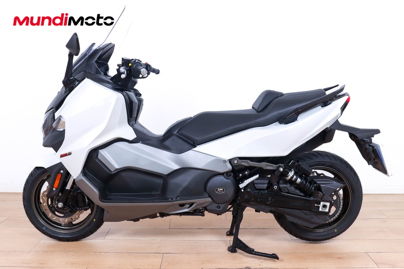 Motorbike image 5