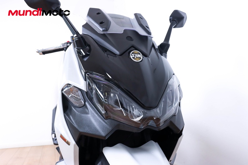 Motorbike image 4