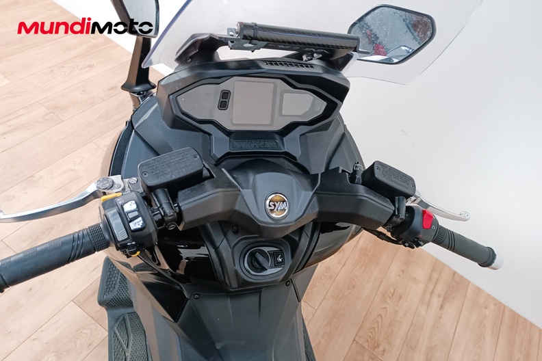 Motorbike image 10