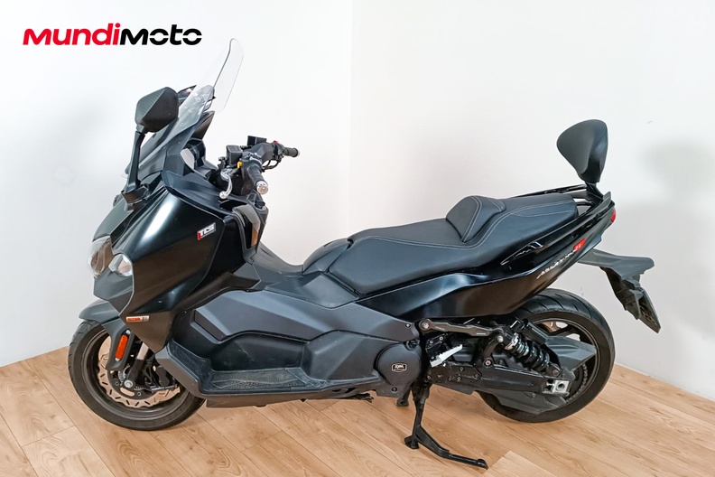 Motorbike image 5