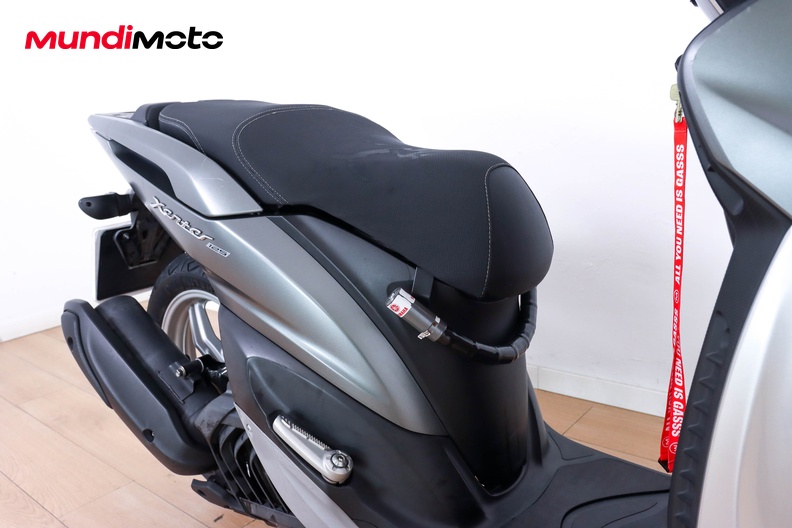 Motorbike image 13