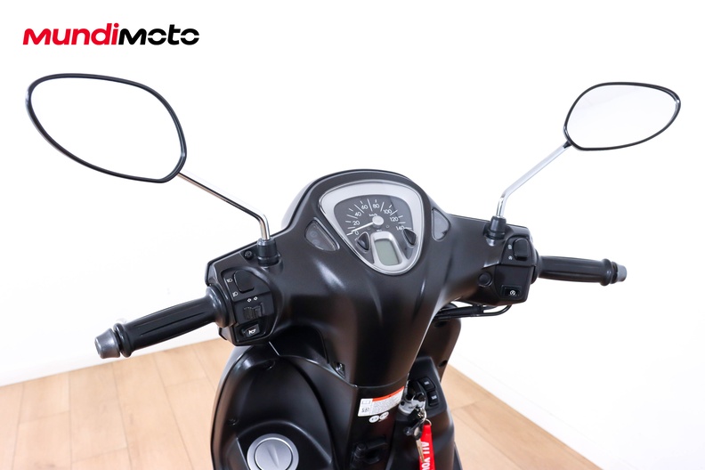 Motorbike image 10
