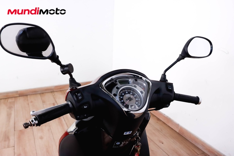 Motorbike image 10