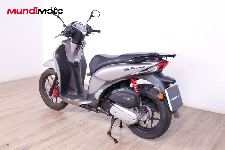 Motorbike image 6