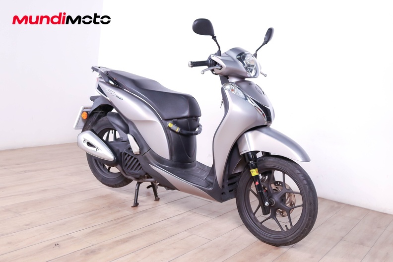 Motorbike image 1