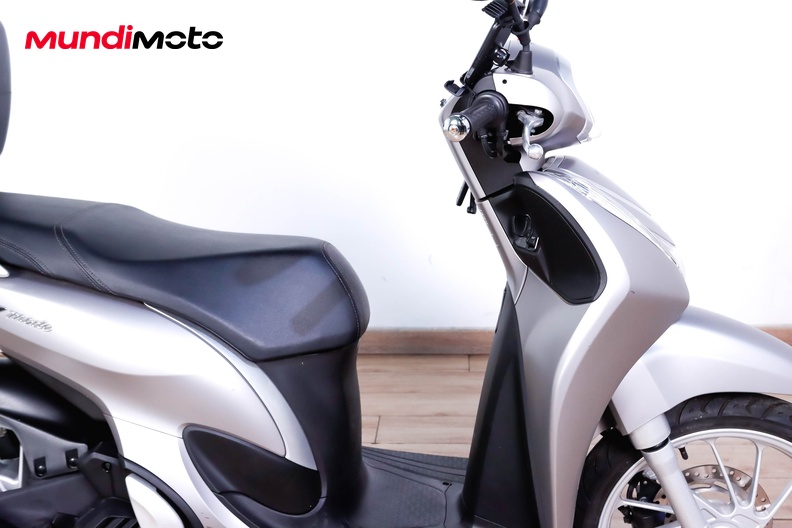 Motorbike image 13