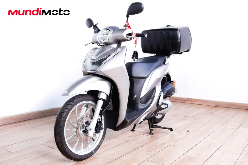 Motorbike image 7