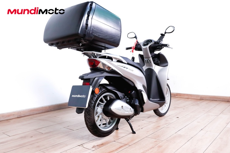 Motorbike image 2