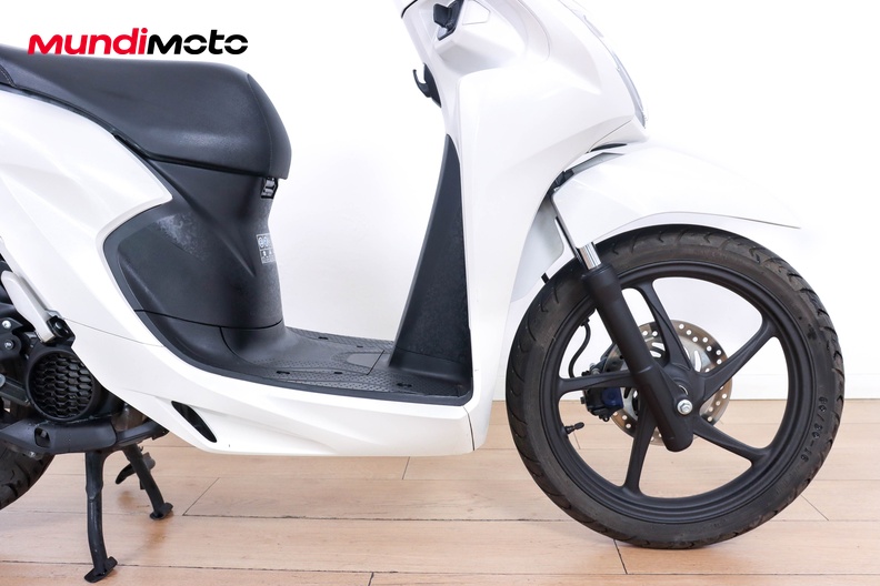 Motorbike image 12
