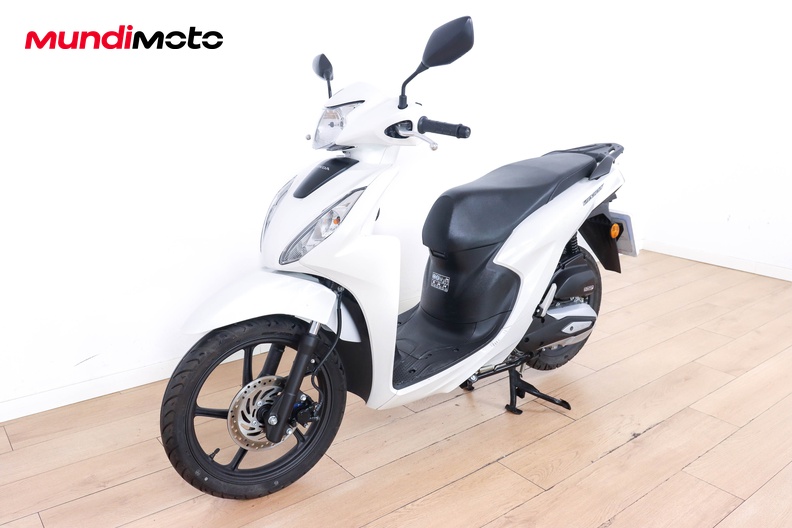 Motorbike image 7