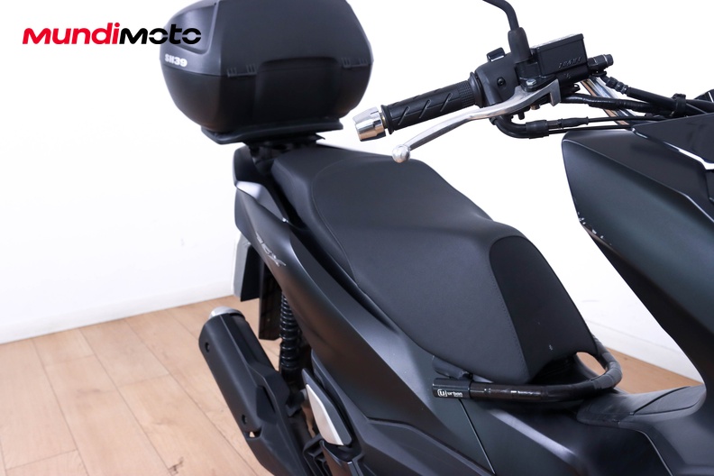 Motorbike image 12