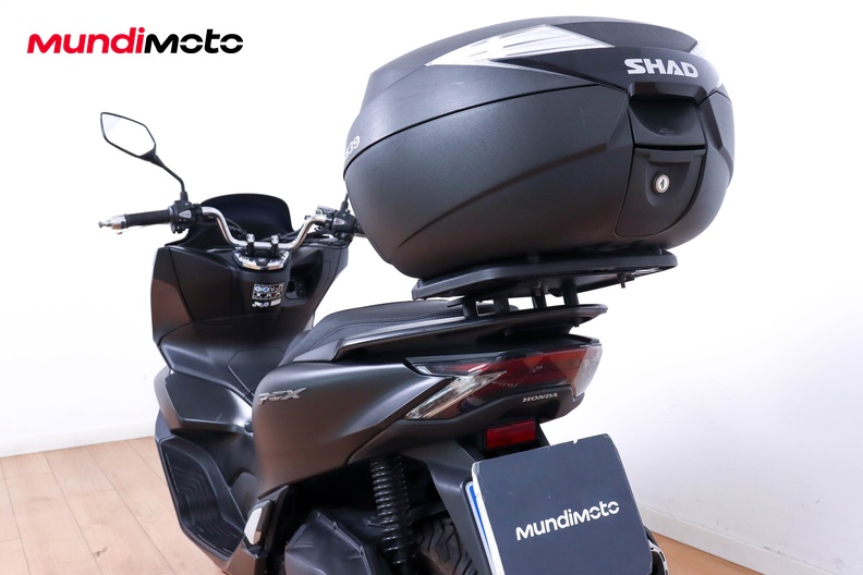 Motorbike image 9