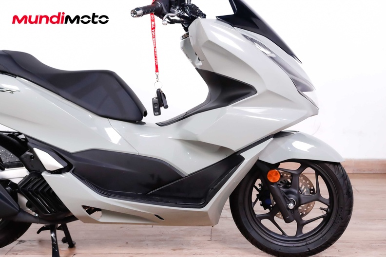 Motorbike image 12