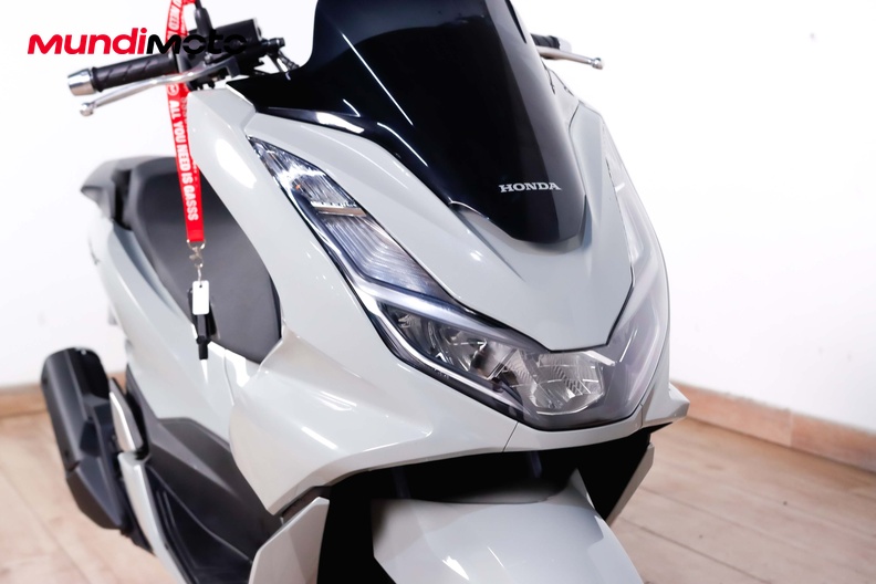 Motorbike image 4