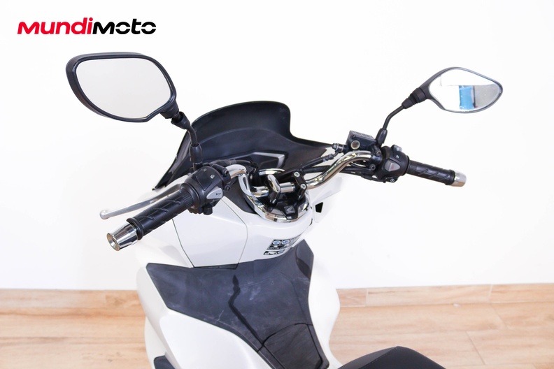 Motorbike image 10