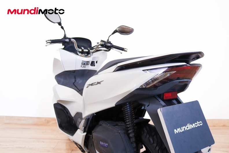 Motorbike image 8