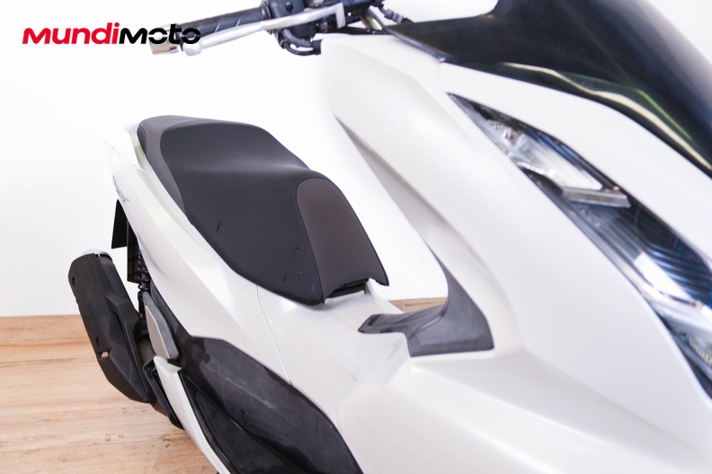 Motorbike image 6