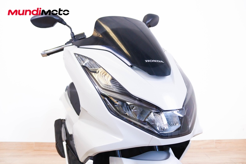 Motorbike image 9
