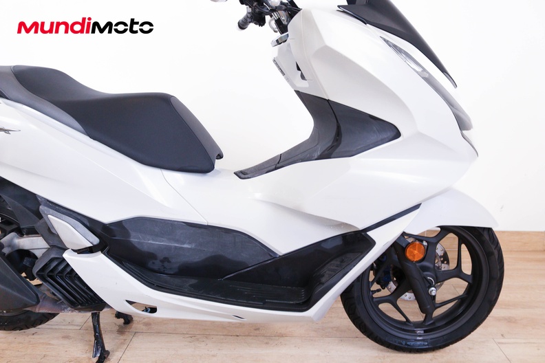 Motorbike image 5