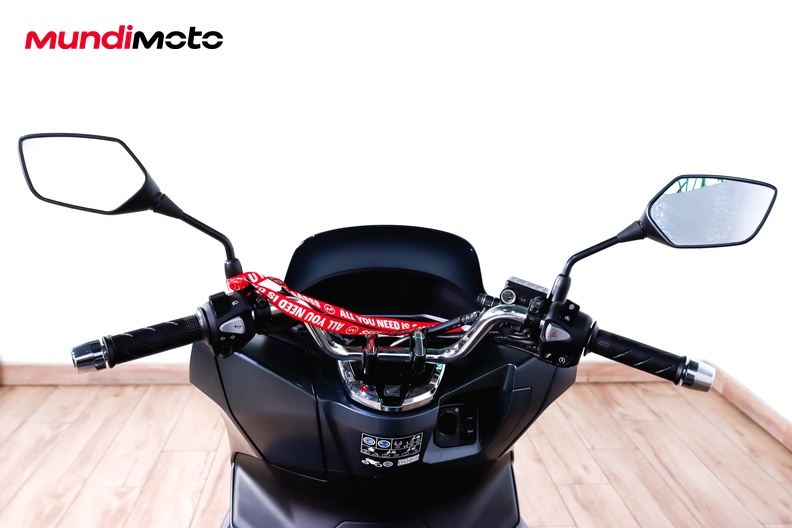 Motorbike image 10