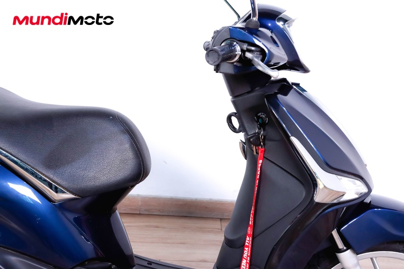 Motorbike image 13